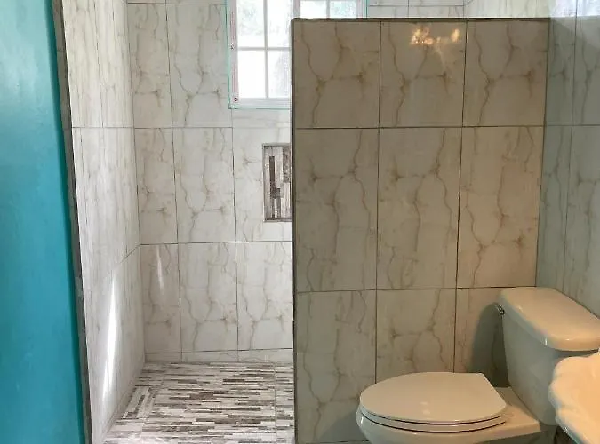 Yanceylargo Estate - Newly Built Modern 1 Bedroom * Montego Bay
