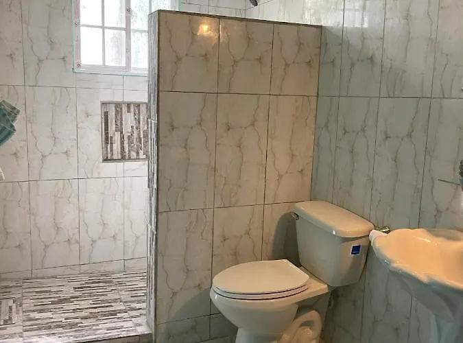 Villa Yanceylargo Estate - Newly Built Modern 1 Bedroom *